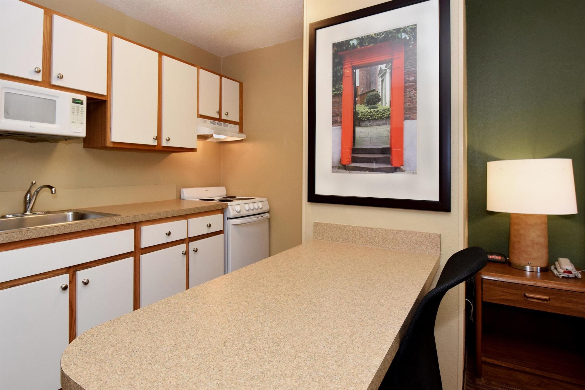 Extended Stay America Select Suites - St Louis - Earth City Exterior photo