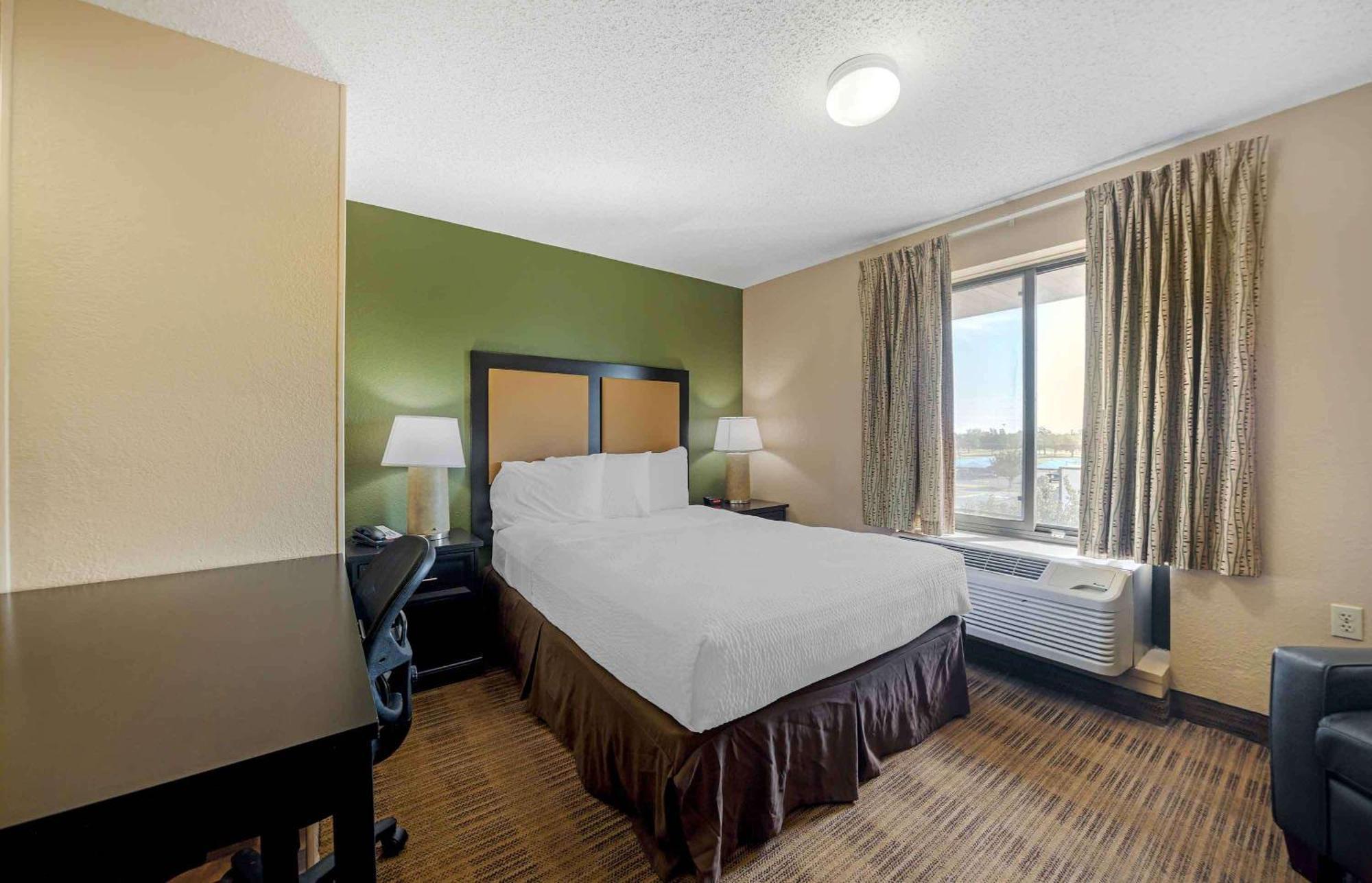 Extended Stay America Select Suites - St Louis - Earth City Exterior photo