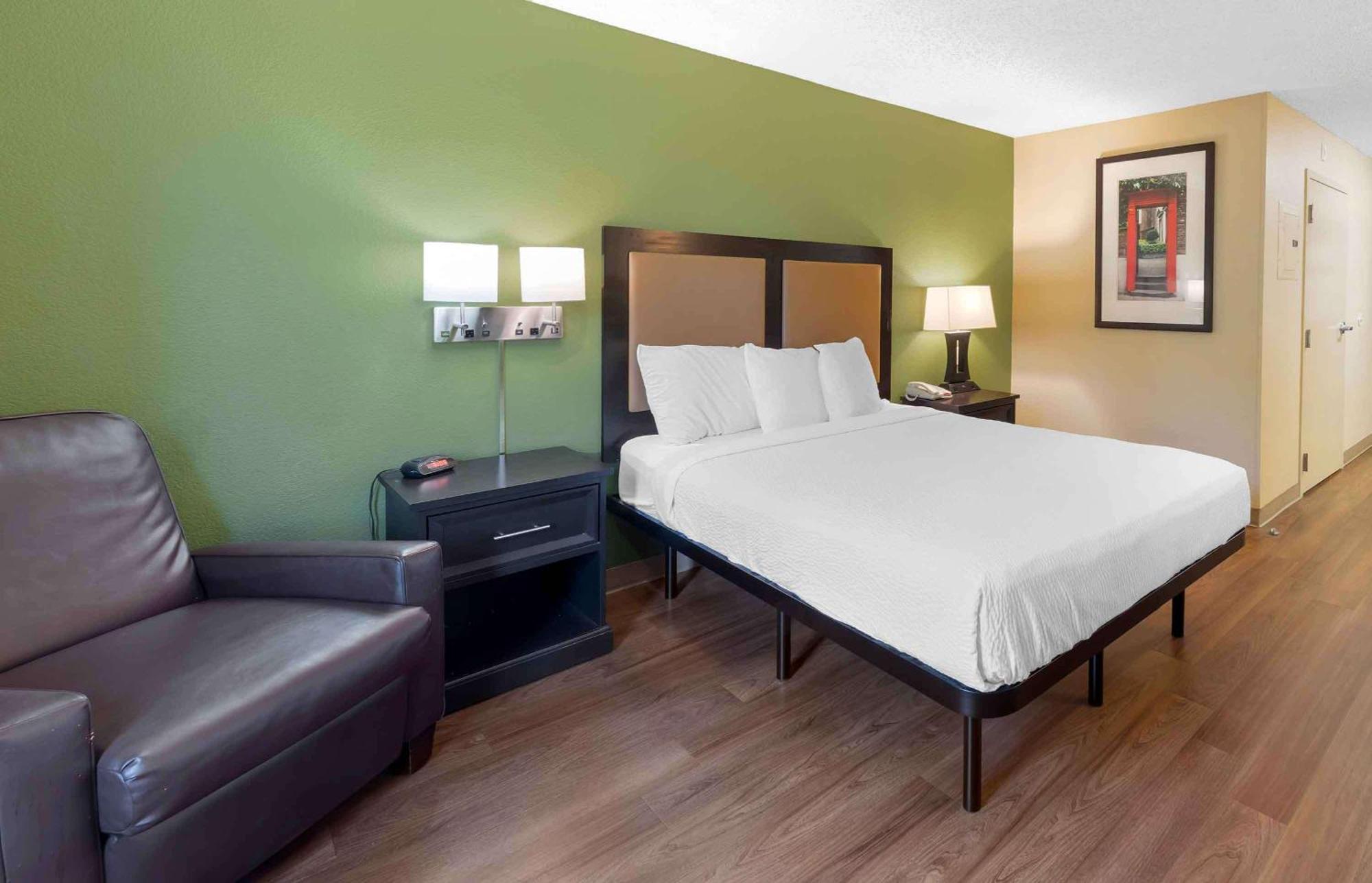 Extended Stay America Select Suites - St Louis - Earth City Exterior photo