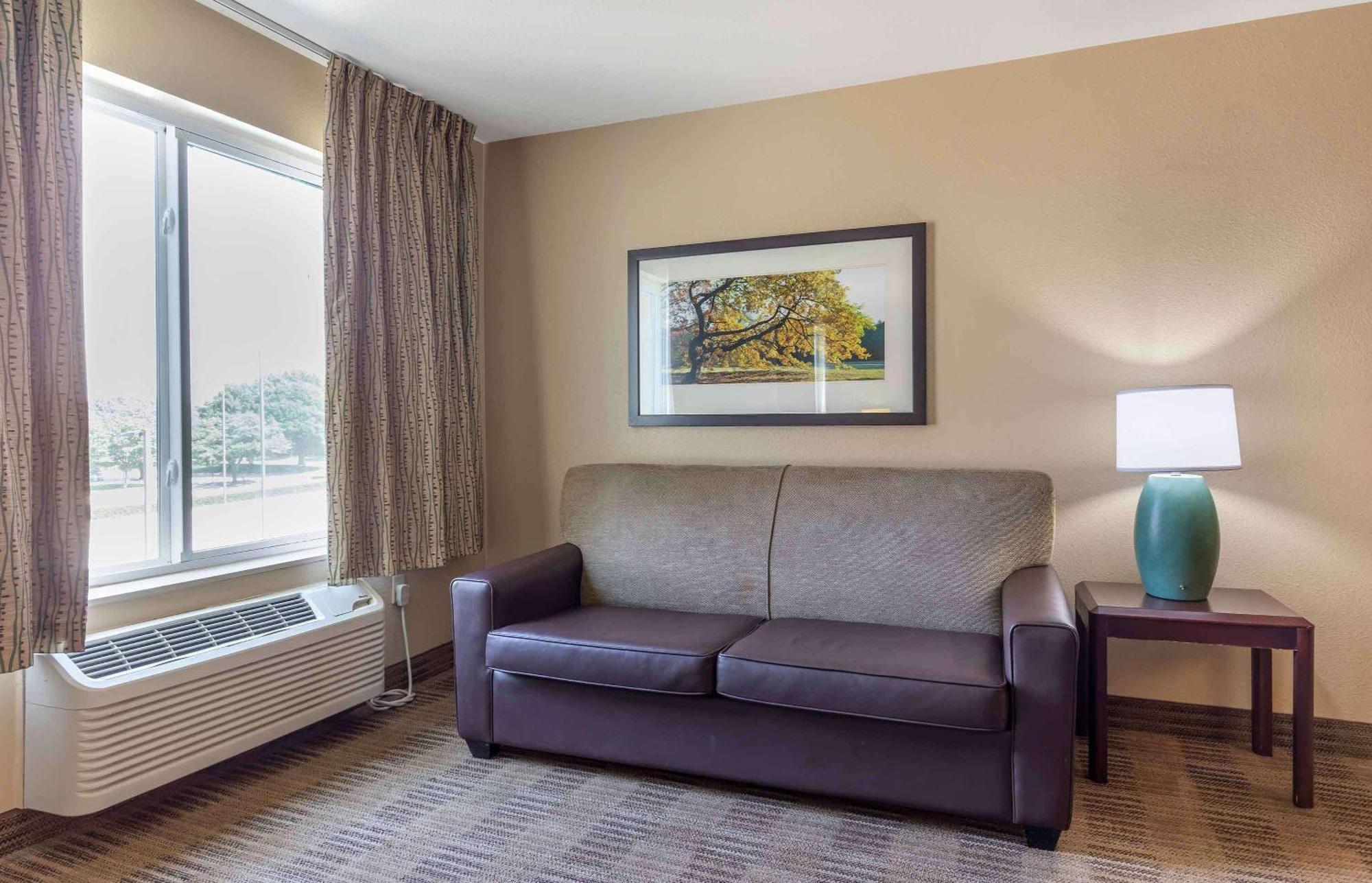Extended Stay America Select Suites - St Louis - Earth City Exterior photo