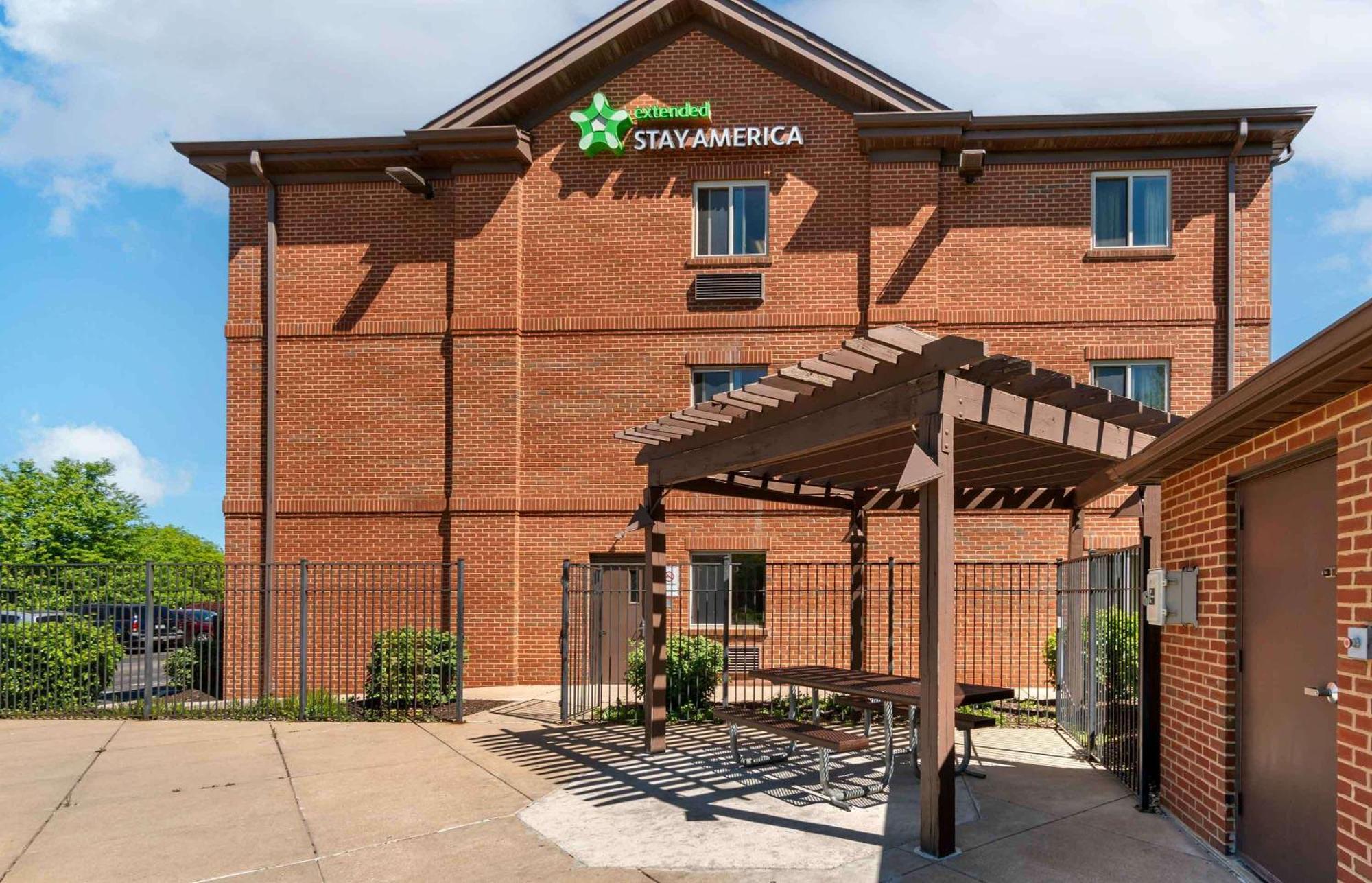 Extended Stay America Select Suites - St Louis - Earth City Exterior photo